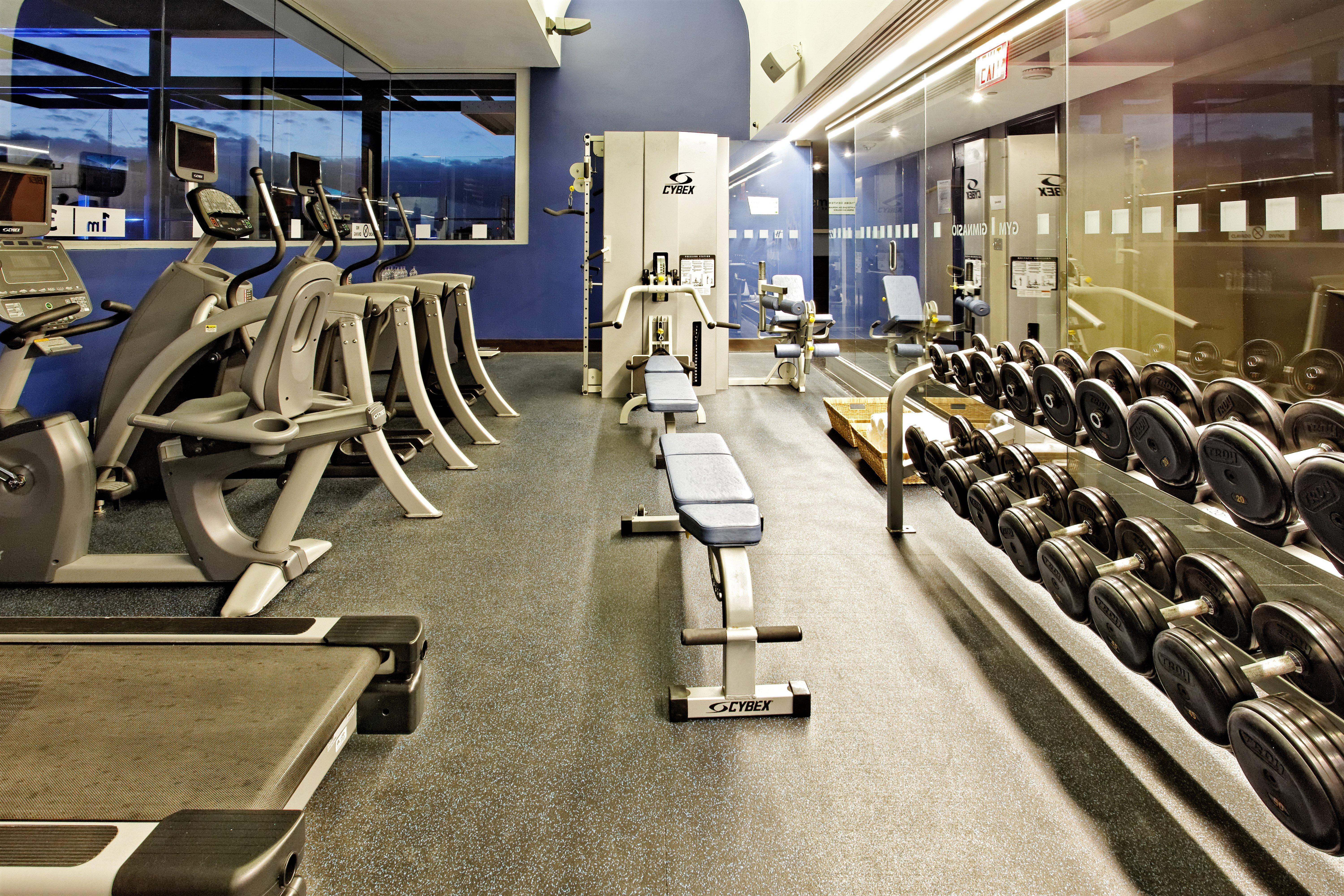 Holiday Inn Santo Domingo By Ihg Faciliteter billede The gym at the 2012 Olympic Village