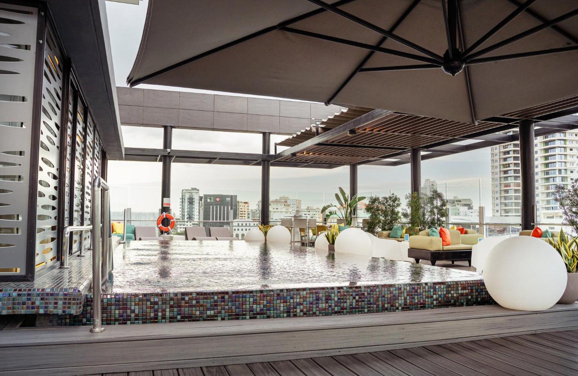 Holiday Inn Santo Domingo By Ihg Eksteriør billede Sky bar